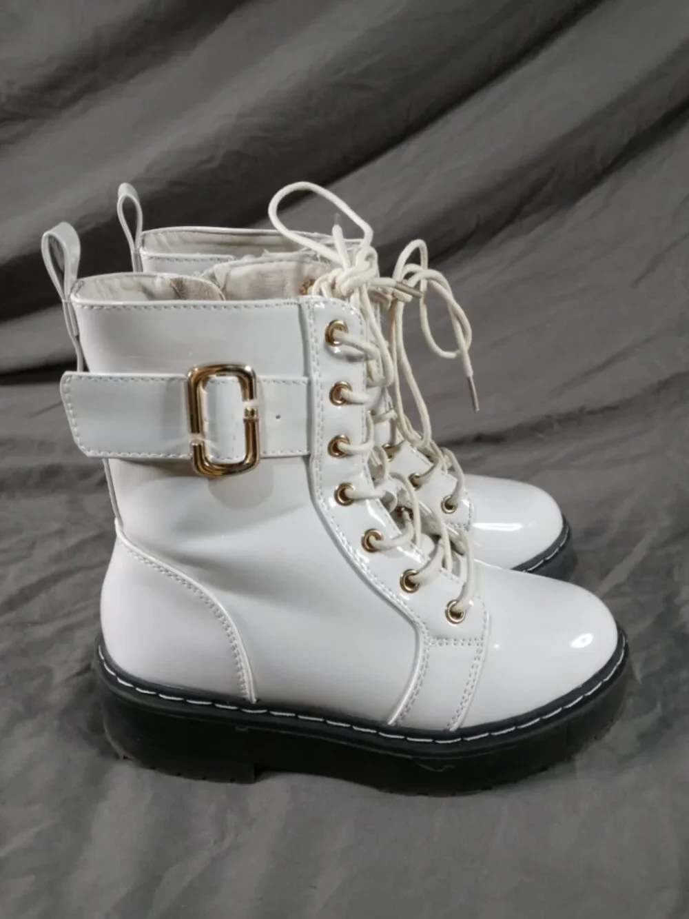 Shein Links Girls Size 1 Ankle Combat Beige/ Black Kids Boots in New Cond w Box